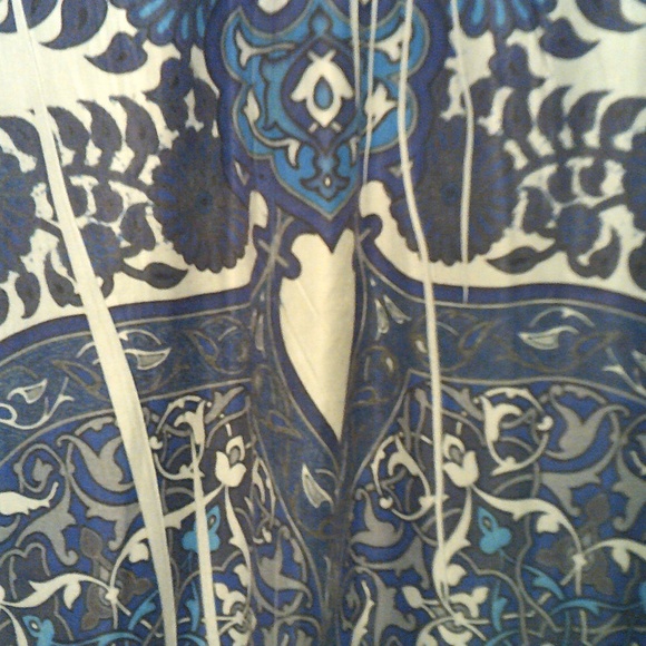 Dress - Picture 5 of 5